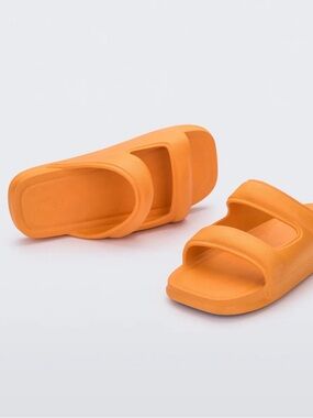 Melissa Free Grow slip-on slides sz 9